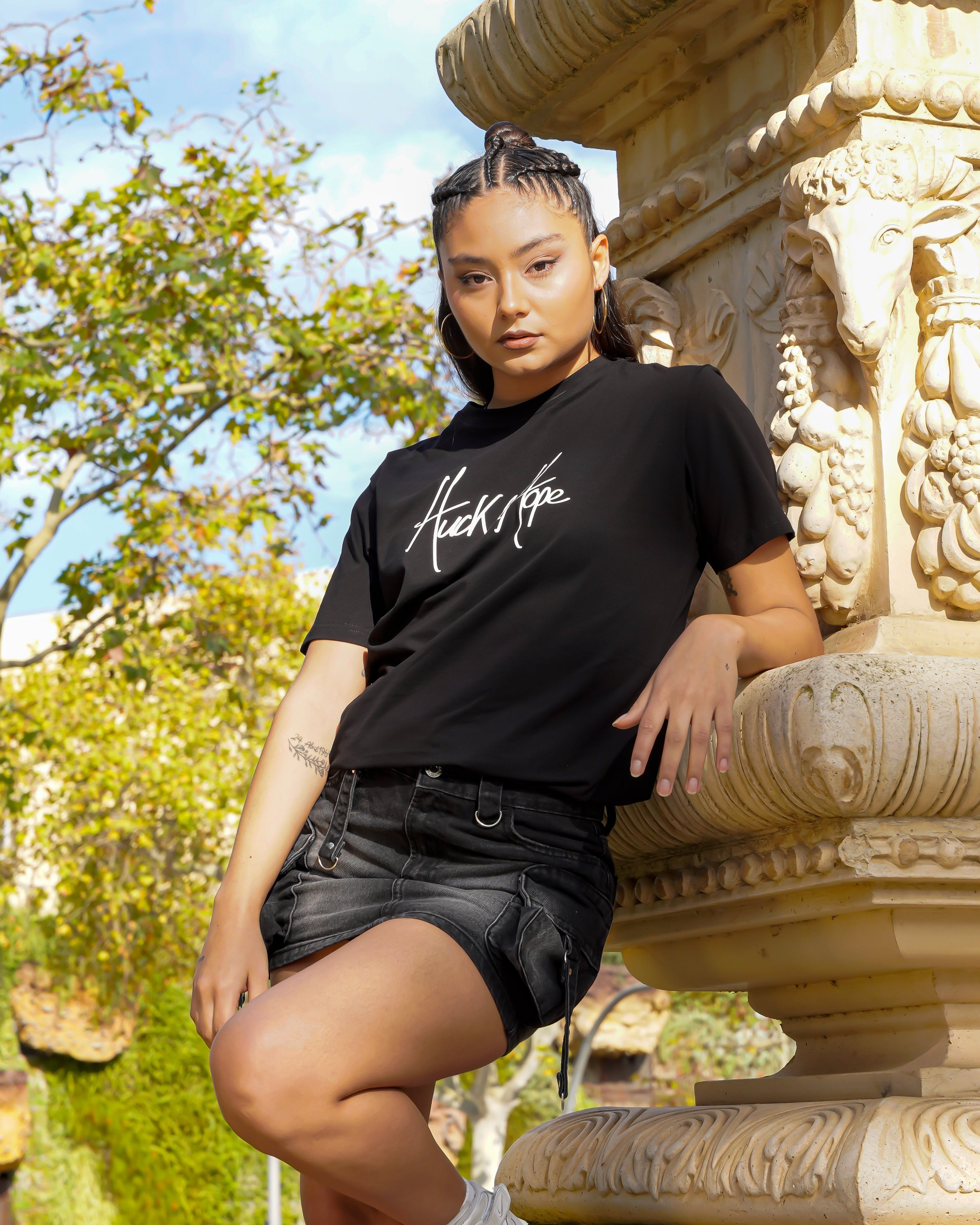 SIGNATURE T-SHIRT